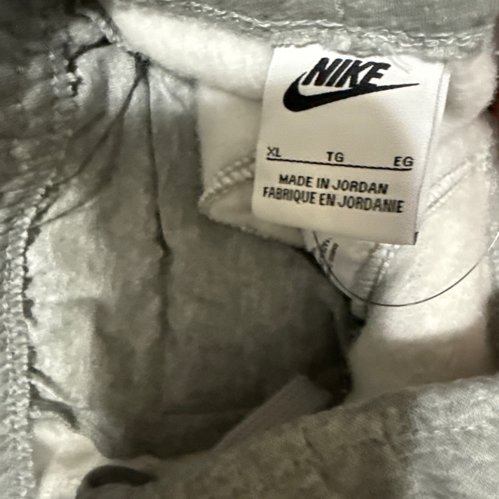 Nike Gray Standard Fit Taper Leg Sweatpants w/Pockets size XL - Picture 6 of 8
